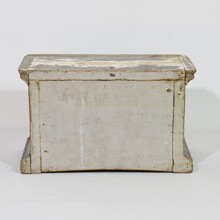 Neoclassical silvered carved wooden pedestal, Italy circa 1780