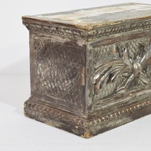Neoclassical silvered carved wooden pedestal, Italy circa 1780