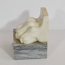 Large marble claw, Italy circa 1750-1800
