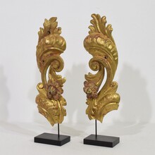 Pair carved giltwood baroque ornaments, Italy circa 1750