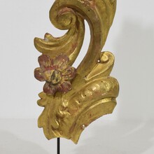 Pair carved giltwood baroque ornaments, Italy circa 1750