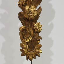Pair giltwood baroque ornaments, Italy circa 1750