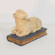 Baroque religious lamb of god, France circa 1650-1750