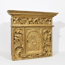 Carved giltwood baroque tabernacle with sunburst, Italy circa 1750