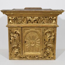 Carved giltwood baroque tabernacle with sunburst, Italy circa 1750