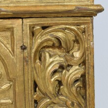 Carved giltwood baroque tabernacle with sunburst, Italy circa 1750