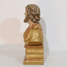 Hand carved wooden reliquary bust of a saint, Italy circa 1650-1750