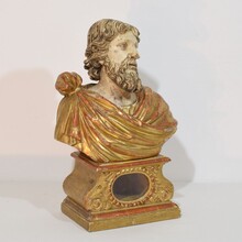 Hand carved wooden reliquary bust of a Saint, Italy circa 1650-1750