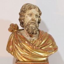 Hand carved wooden reliquary bust of a Saint, Italy circa 1650-1750