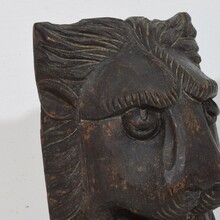 Carved wooden lion fragment, France circa 1650-1750