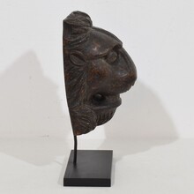 Carved wooden lion head, France circa 1650-1750