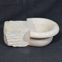 Baroque marble holy water font or stoup, Italy circa 1750