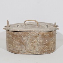 Folk art bentwood box, sweden circa 1750