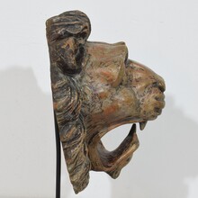 Carved wooden lion head, France circa 1850-1900