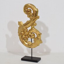 Hand carved giltwood baroque style curl ornament, Italy circa 1850