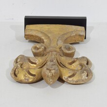 Hand carved giltwood gothic style ornament/ fragment, Italy circa 1850