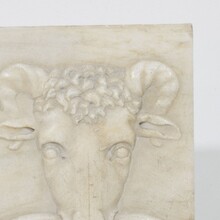 Baroque hand carved marble ram head panel, Italy circa 1750