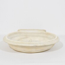 Hand carved white marble water basin, Italy circa 1750-1800
