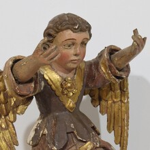 Early hand carved wooden baroque angel, Spain circa 1650-1700