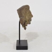 Weathered oak renaissance angel head fragment, France 16/17th century