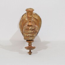 Baroque carved giltwood arm waal sconce candleholder, France circa 1650-1700