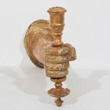 Baroque carved giltwood arm waal sconce candleholder, France circa 1650-1700