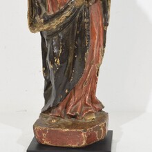 Baroque wooden Madonna with Child, France circa 1600-1700