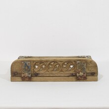Carved wooden folding lectern in gothic style, France circa 1600-1700