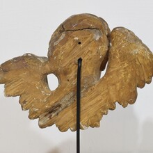 Baroque carved giltwood winged angel head, France circa 1700-1750