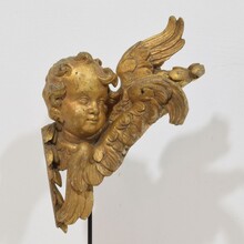 Hand carved baroque winged angel head, Italy circa 1750