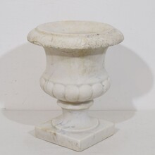 White marble medici garden vase / urn, France circa 1850-1880