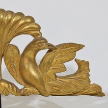 Carved giltwood neo classical ornament with birds, Italy circa 1780-1820