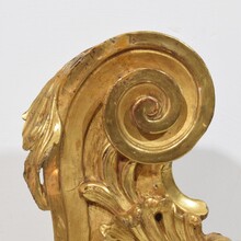 Hand carved giltwood baroque curl ornament, Italy circa 1750