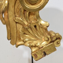 Hand carved giltwood baroque curl ornament, Italy circa 1750