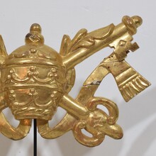 Hand carved giltwood Papel coat of arms, Italy circa 1750