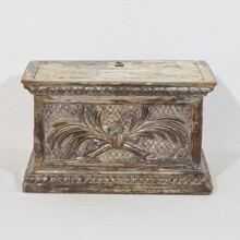 Neoclassical silvered carved wooden pedestal, Italy circa 1780