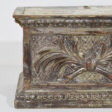 Neoclassical silvered carved wooden pedestal, Italy circa 1780