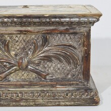 Neoclassical silvered carved wooden pedestal, Italy circa 1780