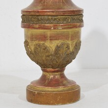 Pair neoclassical carved giltwood finial ornaments, Italy circa 1800-1850