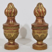 Pair neoclassical carved gilrwood finial ornaments, Italy circa 1800-1850