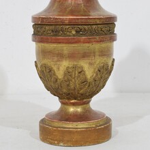 Pair neoclassical carved gilrwood finial ornaments, Italy circa 1800-1850