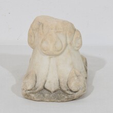 Medieval romanesque carved marble capital fragment, Italy circa 1250-1400