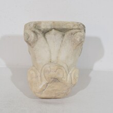 Medieval romanesque carved marble capital fragment, Italy circa 1250-1400