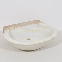 White marble water basin or sink, Italy circa 1750-1800