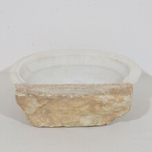 White marble water basin or sink, Italy circa 1750-1800