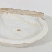 White marble water basin or sink, Italy circa 1750-1800