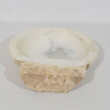 White marble water basin or sink, Italy circa 1750-1800