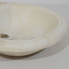 White marble water basin or sink, Italy circa 1750-1800