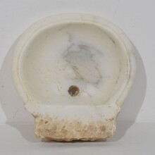 White marble water basin or sink, Italy circa 1750-1800