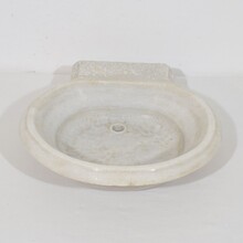 White marble water basin or sink, Italy circa 1750-1800